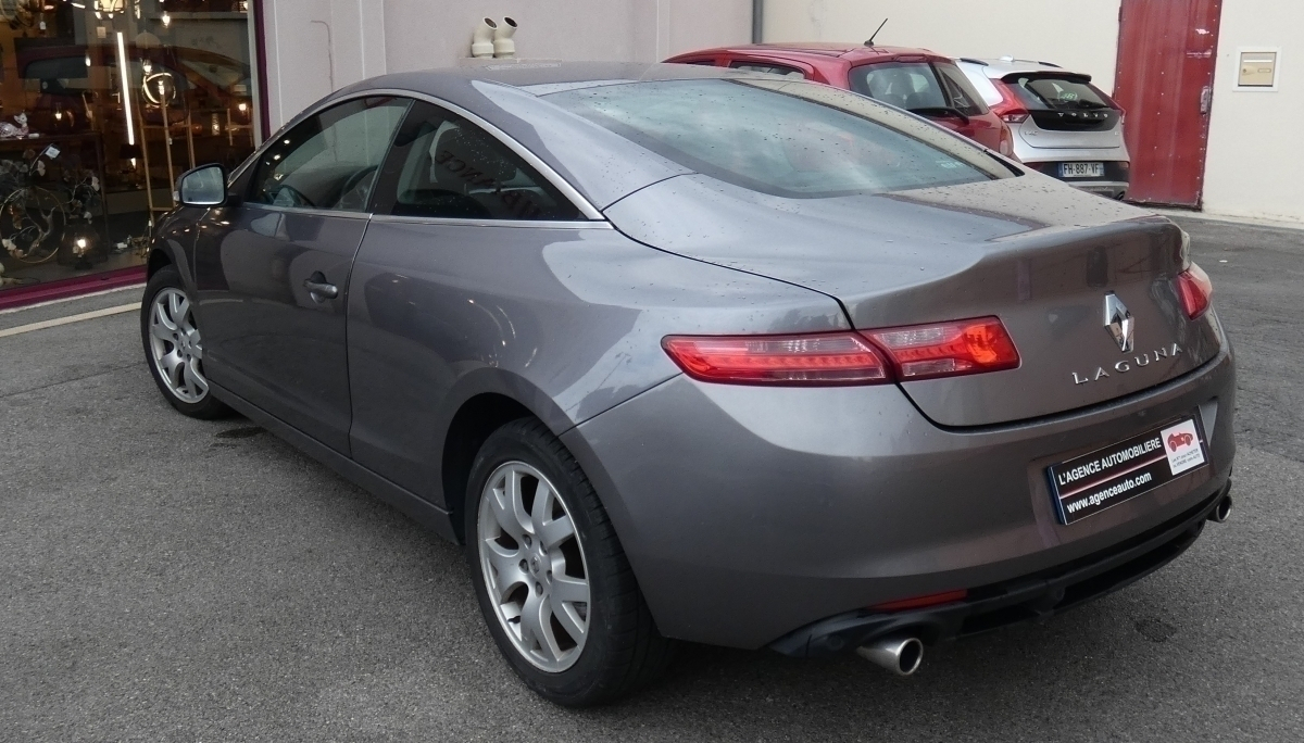 Renault Laguna — 13